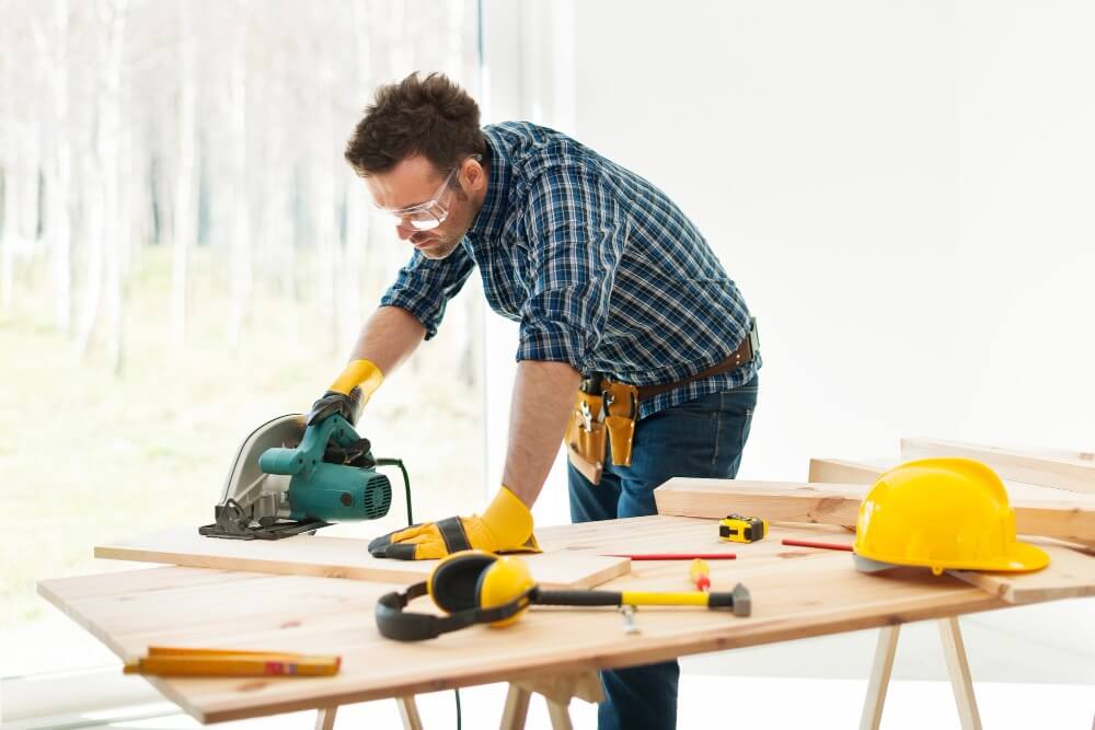 our Carpenters are professional and having experience with diverse kind of furniture